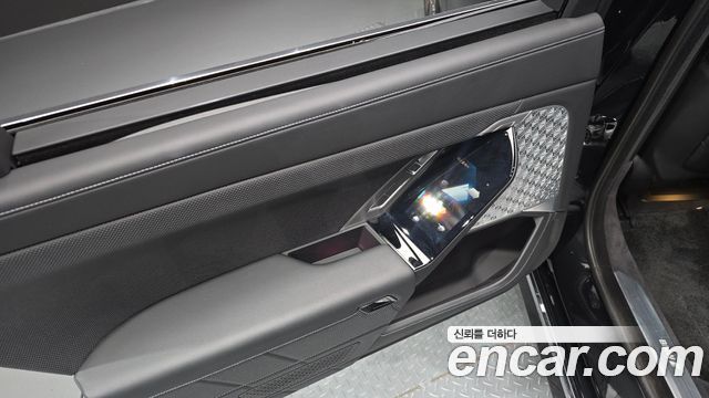 BMW i7 2023 — photo 15