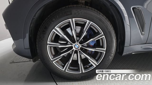 BMW X5 2021 — photo 5