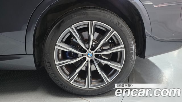 BMW X5 2021 — photo 7