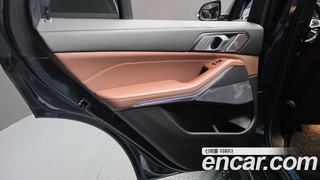 BMW X5 2021 — photo 15