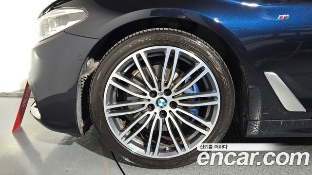 BMW 5-Series 2020 — photo 5