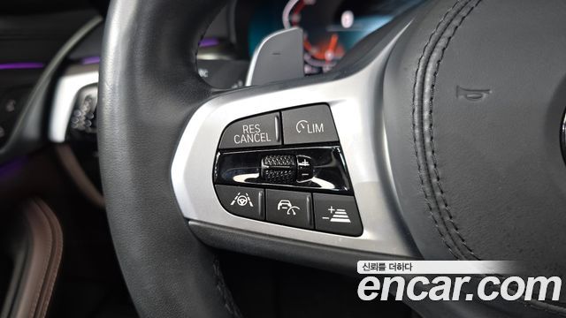BMW 5-Series 2020 — photo 21