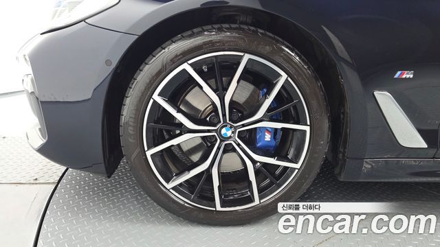 BMW 5-Series 2023 — photo 7