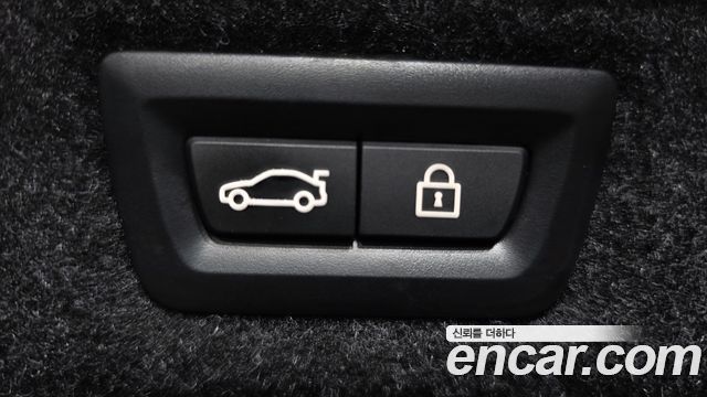 BMW 5-Series 2023 — photo 27