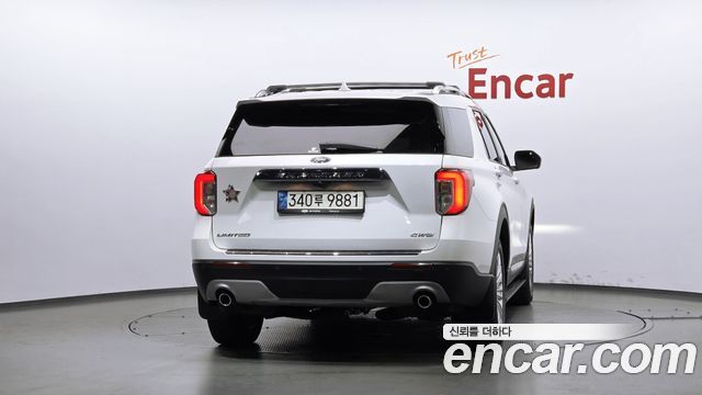 Ford Explorer 2021 — photo 4