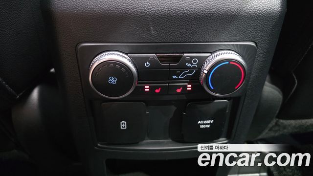 Ford Explorer 2021 — photo 23