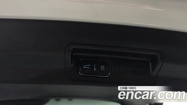 Ford Explorer 2021 — photo 26