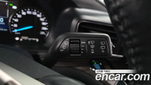 Ford Explorer 2021 — photo 28