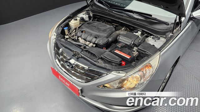 Hyundai Sonata 2010 — photo 6