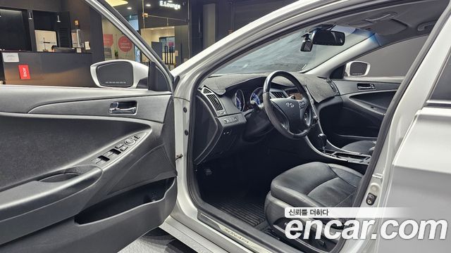 Hyundai Sonata 2010 — photo 10
