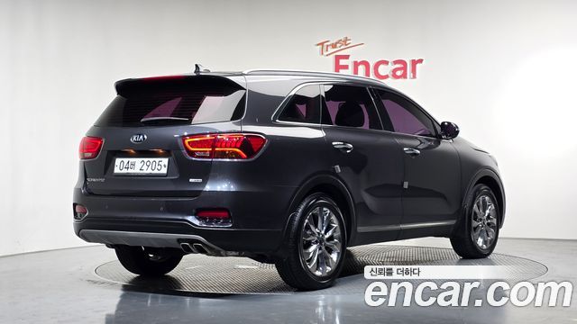 Kia Sorento 2018 — photo 2