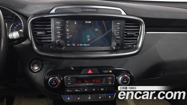 Kia Sorento 2018 — photo 19