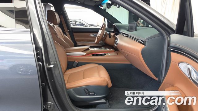 Genesis GV70 2021 — photo 17