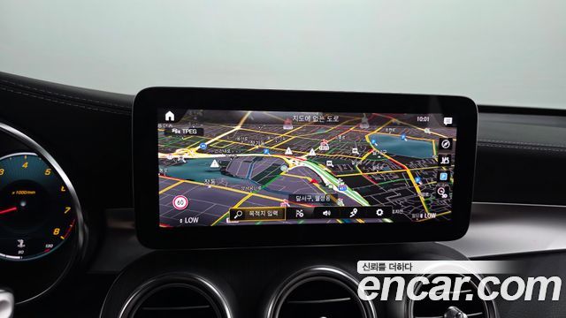 Mercedes-Benz GLC-Class 2022 — photo 14