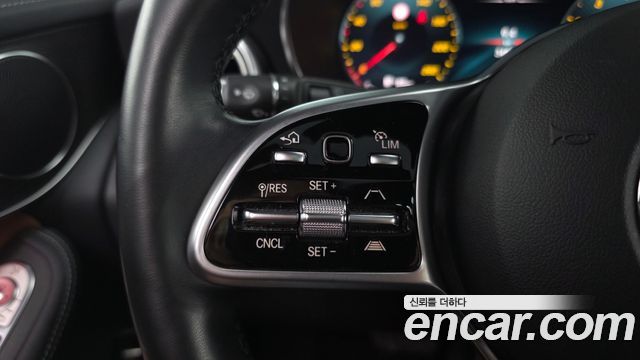 Mercedes-Benz GLC-Class 2022 — photo 16