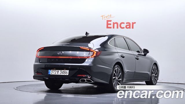 Hyundai Sonata 2022 — photo 2