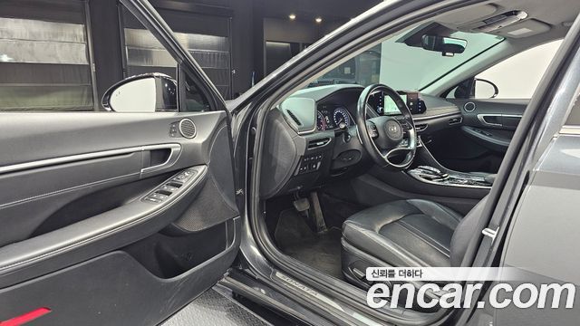 Hyundai Sonata 2022 — photo 10