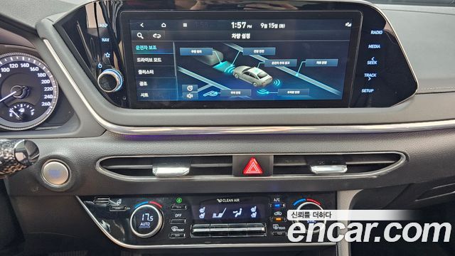 Hyundai Sonata 2022 — photo 14