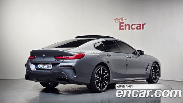 BMW 8-Series 2025 — photo 2