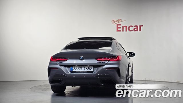BMW 8-Series 2025 — photo 4
