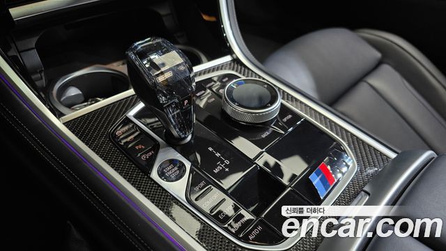 BMW 8-Series 2025 — photo 9