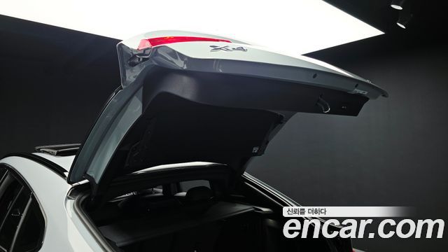 BMW X4 2022 — photo 24