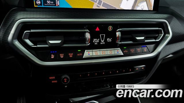 BMW X4 2022 — photo 36