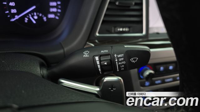 Genesis G80 2019 — photo 26