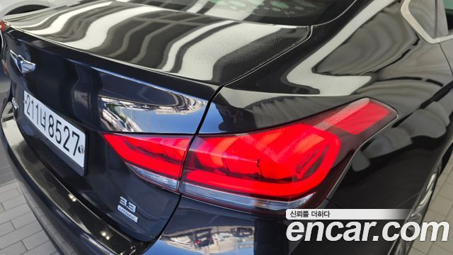 Genesis G80 2019 — photo 9