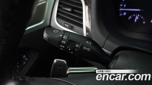 Genesis G80 2019 — photo 28