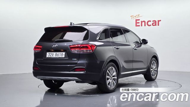 Kia Sorento 2015 — photo 2