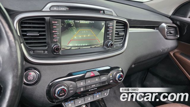 Kia Sorento 2015 — photo 22