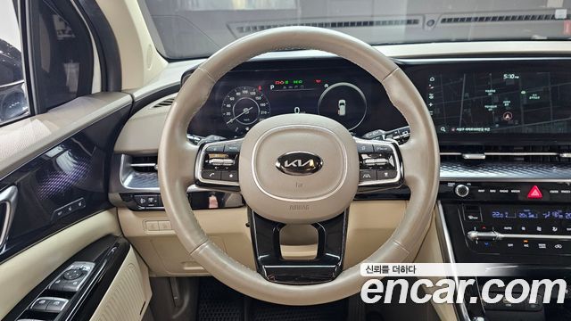 Kia Canival 2021 — photo 19