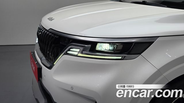 Kia Canival 2021 — photo 8