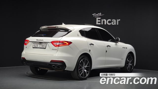 Maserati Levante 2019 — photo 2