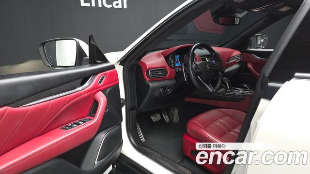 Maserati Levante 2019 — photo 13