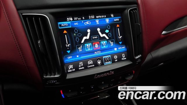 Maserati Levante 2019 — photo 21