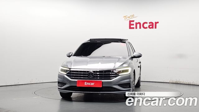 Volkswagen Jetta 2021 — photo 3