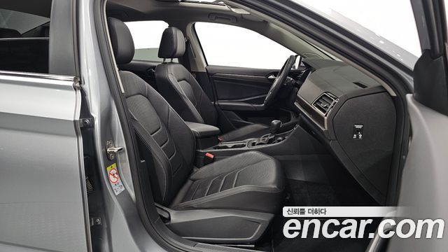 Volkswagen Jetta 2021 — photo 10