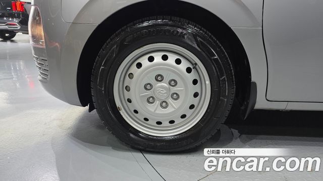 Hyundai Staria 2024 — photo 5
