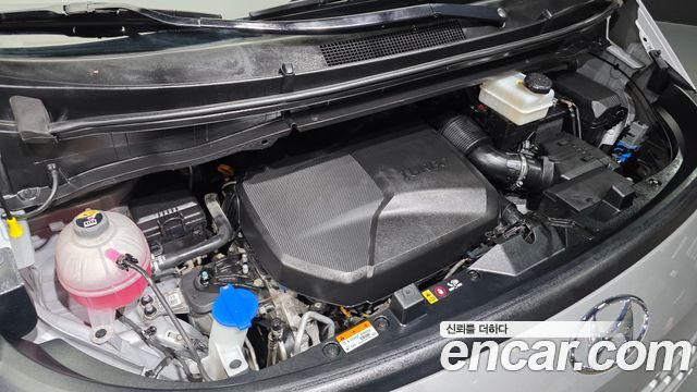 Hyundai Staria 2024 — photo 6