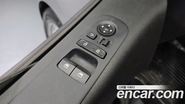 Hyundai Staria 2024 — photo 19