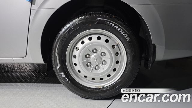 Hyundai Staria 2024 — photo 7