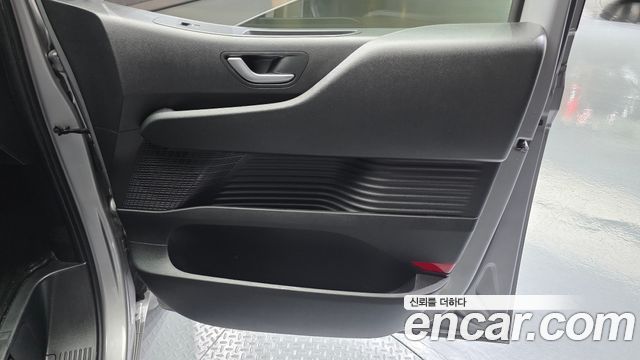 Hyundai Staria 2024 — photo 15