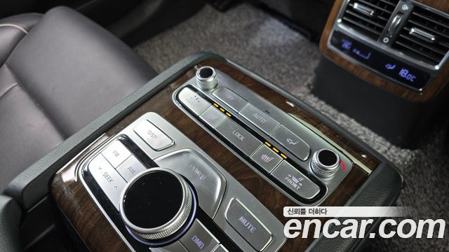 Kia K9 2019 — photo 20