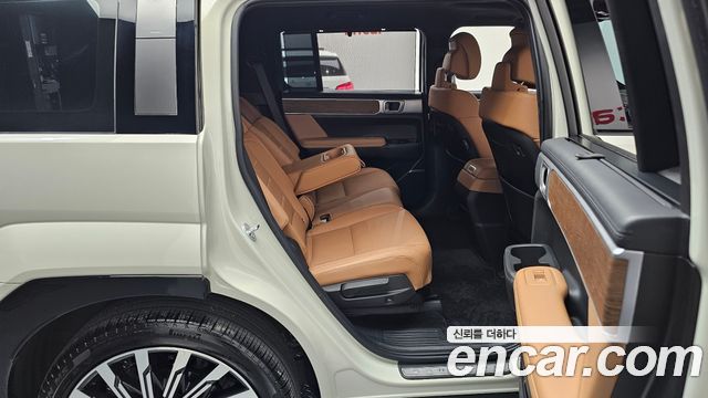 Hyundai Santafe 2025 — photo 17