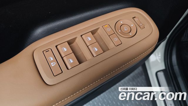 Hyundai Santafe 2025 — photo 28