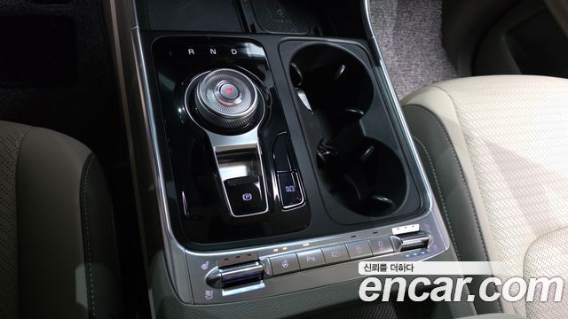 Kia Canival 2025 — photo 9