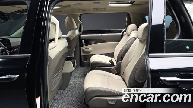 Kia Canival 2025 — photo 12