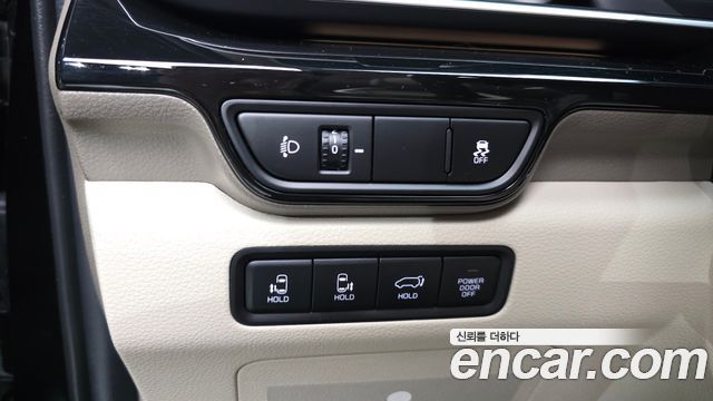 Kia Canival 2025 — photo 18
